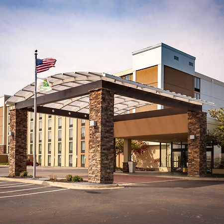 Best Western Plus Strongsville Cleveland Exterior photo