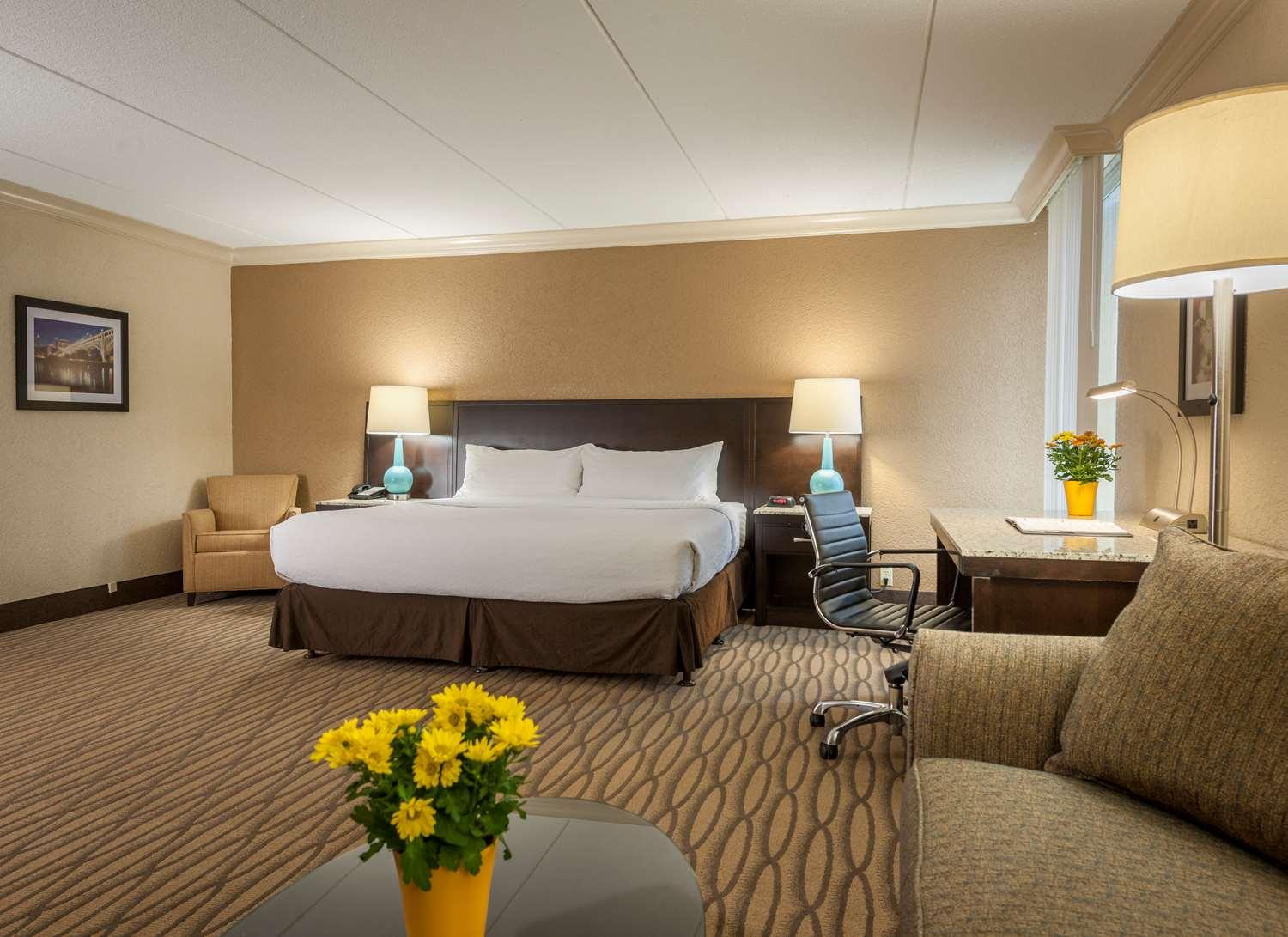 Best Western Plus Strongsville Cleveland Exterior photo