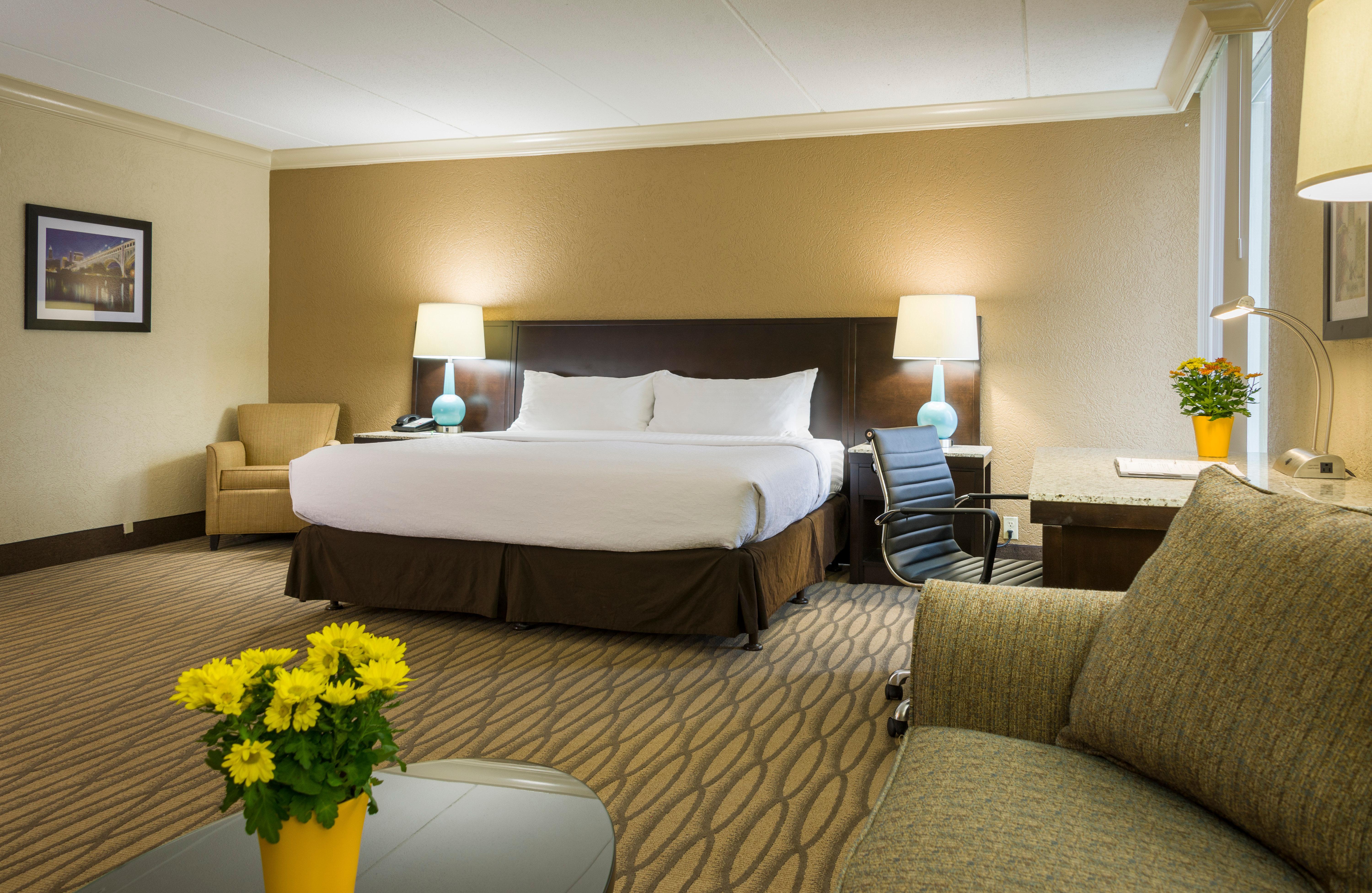 Best Western Plus Strongsville Cleveland Exterior photo
