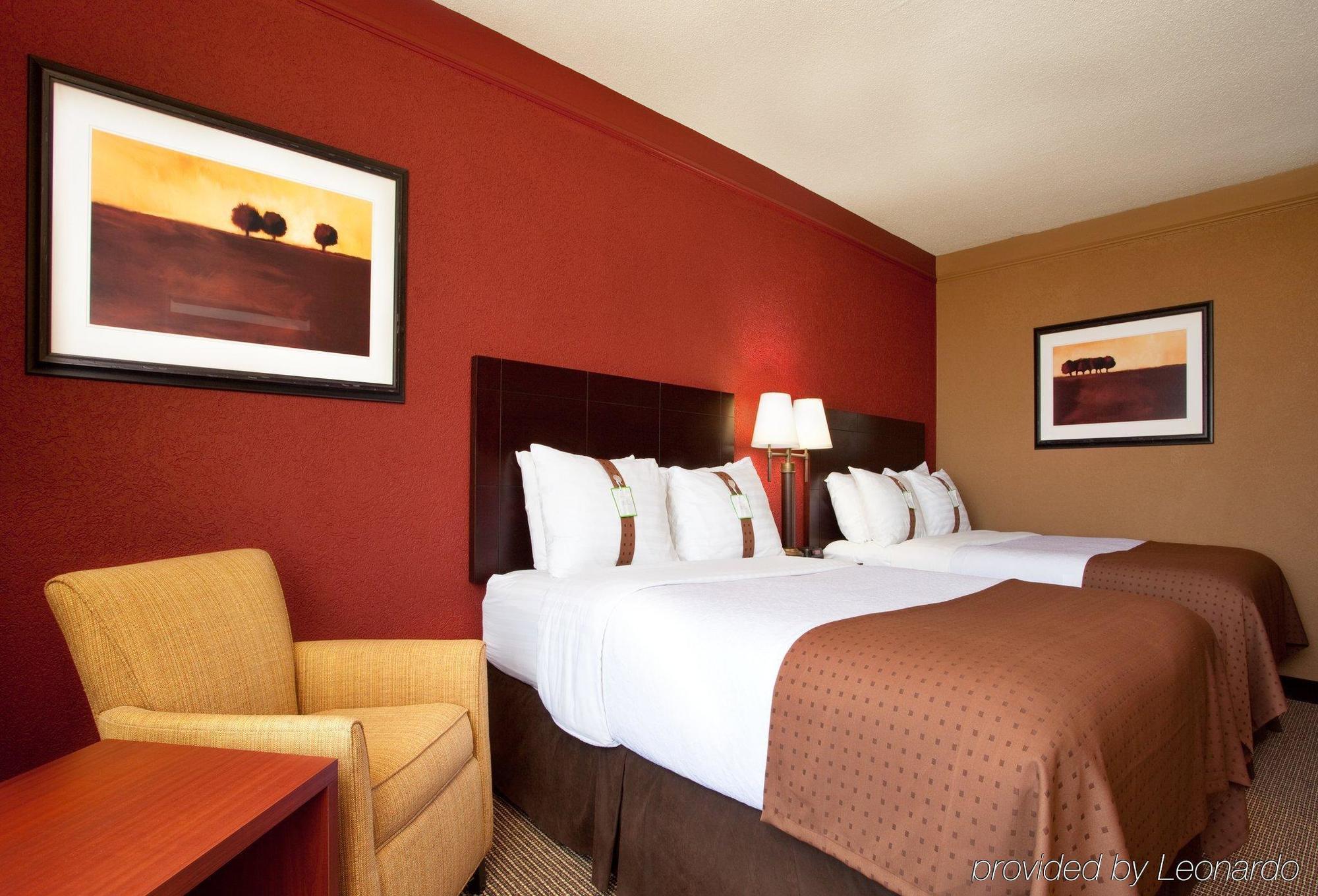 Best Western Plus Strongsville Cleveland Exterior photo